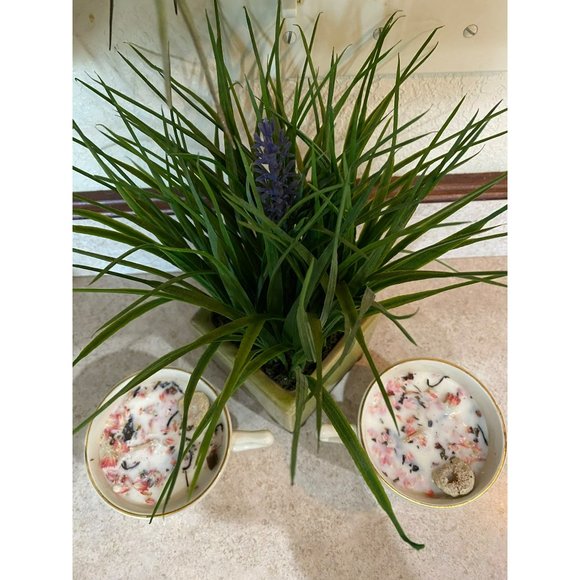 Vintage Tea Cup Homemade Sandalwood Peony Tangerine Candles - Picture 3 of 6